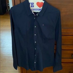 Tommy Hilfiger button down in navy